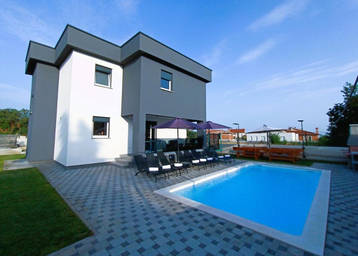 Villa Nikolina - Luxury Villa With 5 Bedrooms And Swimming Pool Vodnjan Ngoại thất bức ảnh